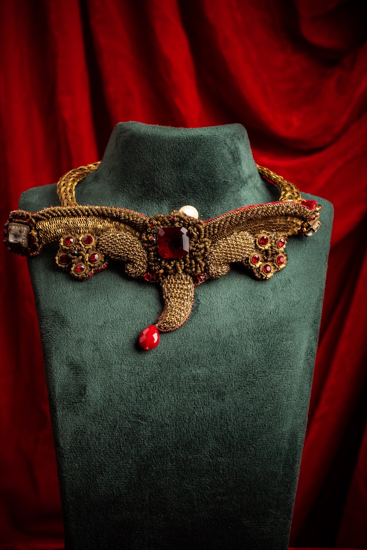 Rajsi Ruby Choker